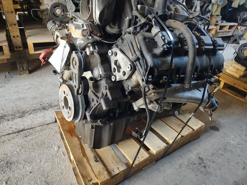 2009 Dodge Challenger 6.1l V8 Used Engine 2