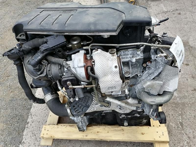 2019 Land rover Range rover evoque (2.0l, vin x, 8th digit), vin r (7th digit) Used Engine