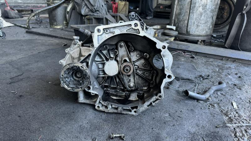 2013 Volkswagen Jetta 2.0l Vin A 5th Digit Turbo Gasoline Engine Id Cbfa Used Transmission