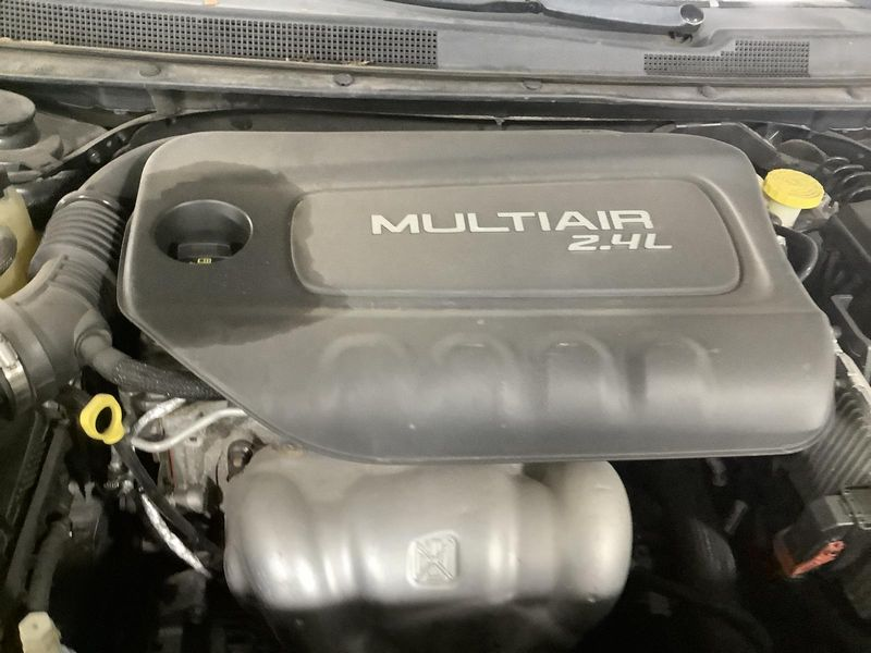 2016 Chrysler 200 2.4l (vin b, 8th digit), federal (engine id ed6) Used Engine