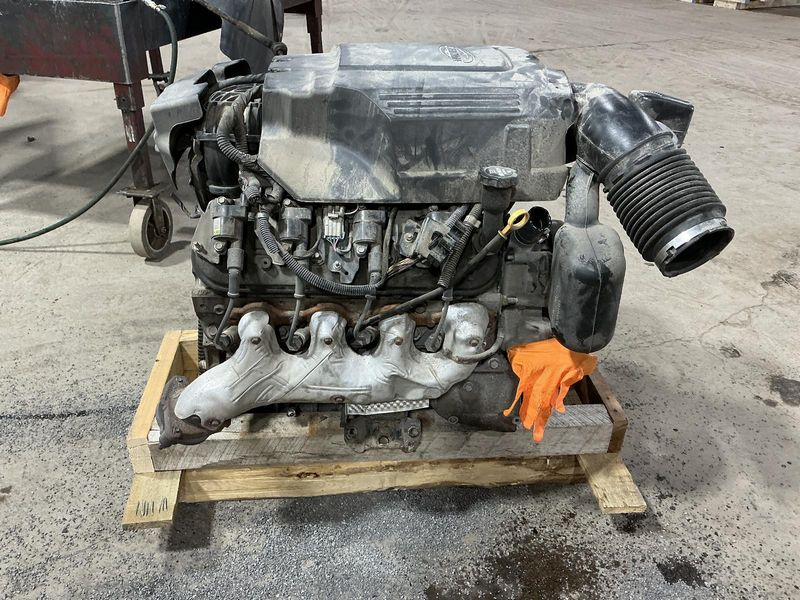 2014 Chevy Tahoe 5.3l v8 Used Engine 3