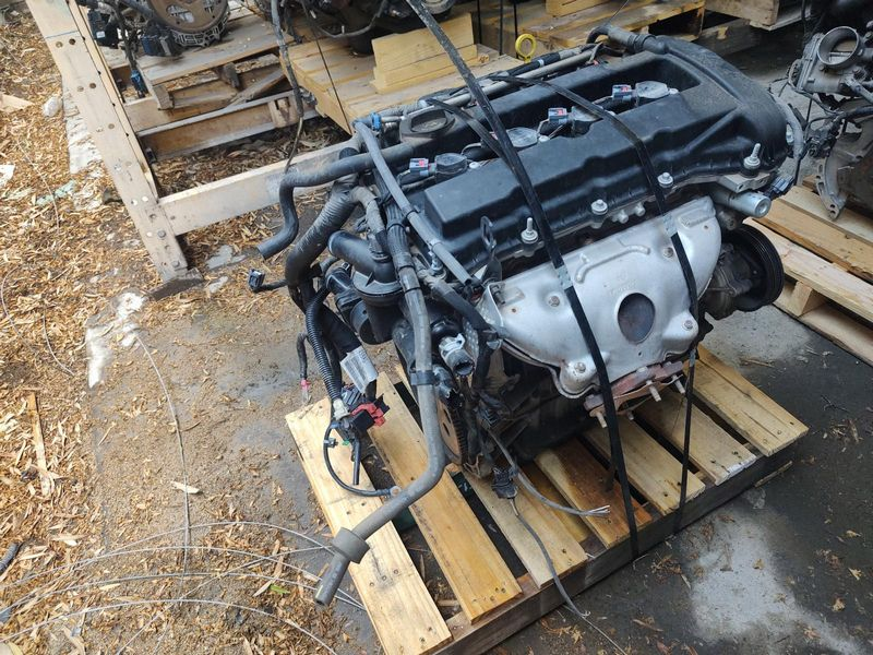 2017 Dodge Journey 2.4l (vin b, 8th digit), 4 speed transmission Used Engine 2