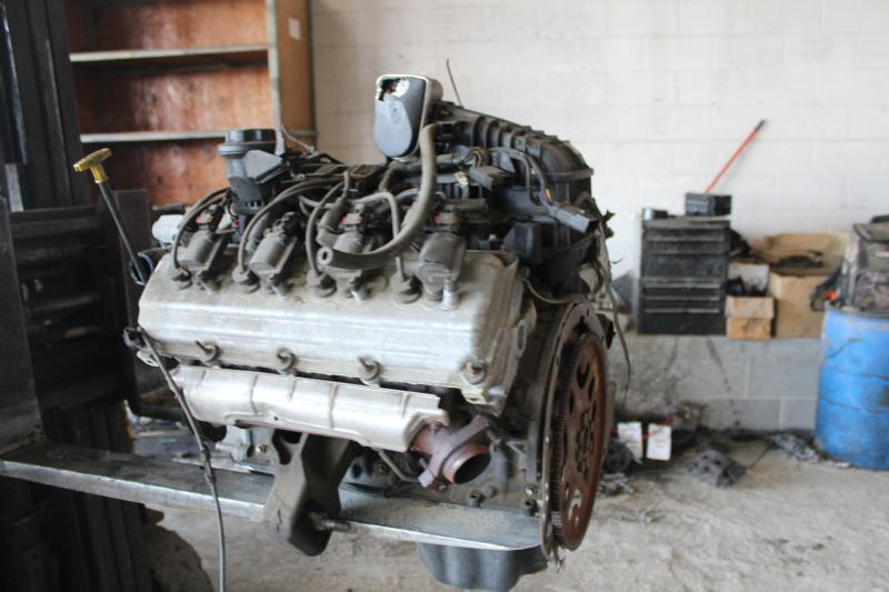 2004 Dodge Ram 1500 pickup 5.7l v8 Used Engine 2
