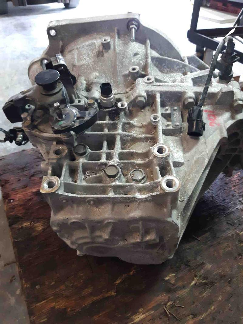 2015 Hyundai Elantra 1.8l l4, at Used Transmission