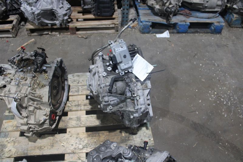 2015 Nissan Rogue select 2.5l l4 Used Transmission