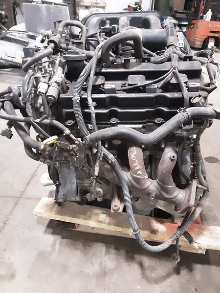 2005 Nissan Pathfinder (4.0l, vin a, 4th digit, vq40de) Used Engine 3