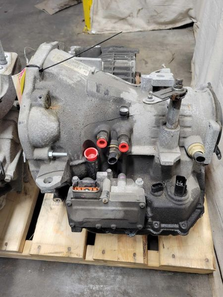 2013 Chrysler 200 2.4l l4 Used Transmission 3