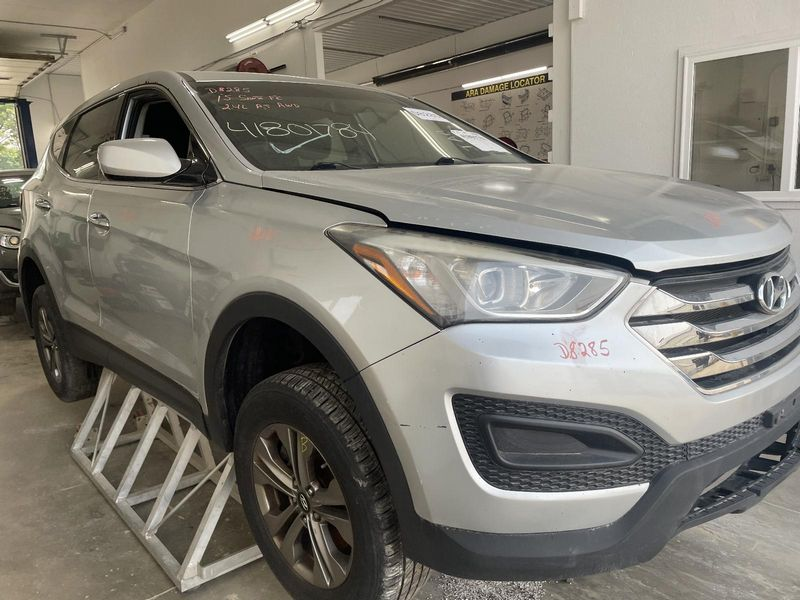 2015 Hyundai Santa fe 2.4l l4 Used Transmission 4