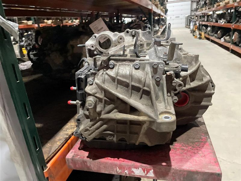 2015 Toyota Sienna At, (6 cylinder), fwd Used Transmission 2