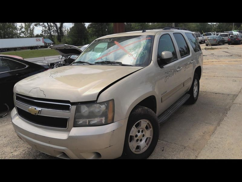 2011 Chevy Tahoe 5.3l v8 Used Engine 2
