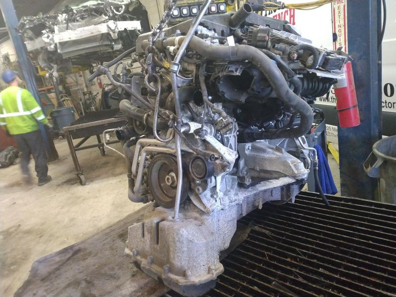 2022 MERCEDES BENZ SPRINTER 2500 gasoline, (2.0L, VIN 40, 4th and 5th digits) Used Engine