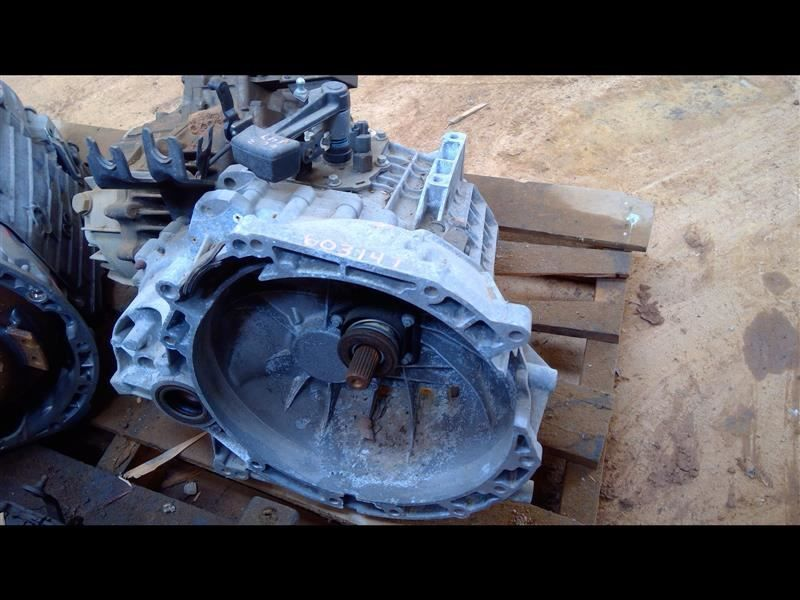 2012 Ford Focus 2.0l at, gasoline Used Transmission