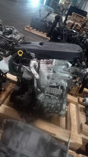 2019 Jeep Cherokee 2.0l (vin n, 8th digit), one piece oil pan Used Engine 2