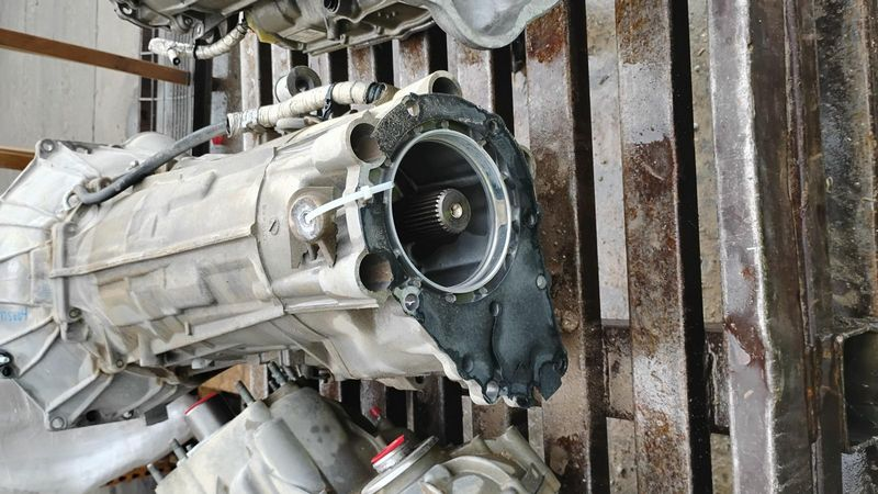 2021 Chevy Silverado 2500 (at), gasoline, 4x4 Used Transmission 2