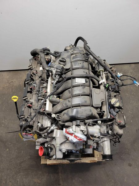2023 Dodge Challenger At (8 speed), rwd, 5.7l Used Engine 2