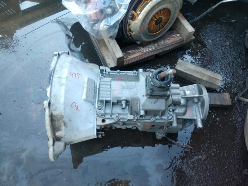2004 Dodge Ram 2500 pickup At, 4x4, 5.9l (diesel), standard engine Used Transmission