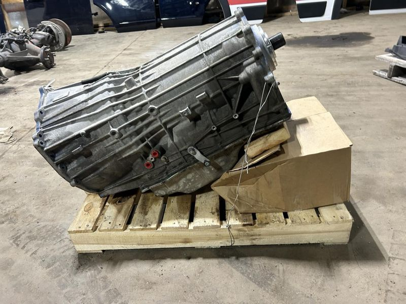 2021 Chevy Silverado 2500 (at), gasoline, 4x4 Used Transmission 3