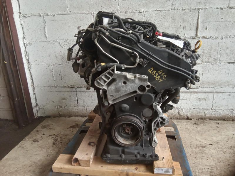 2015 Volkswagen Passat 2.0l l4 diesel turbocharged Used Engine 2