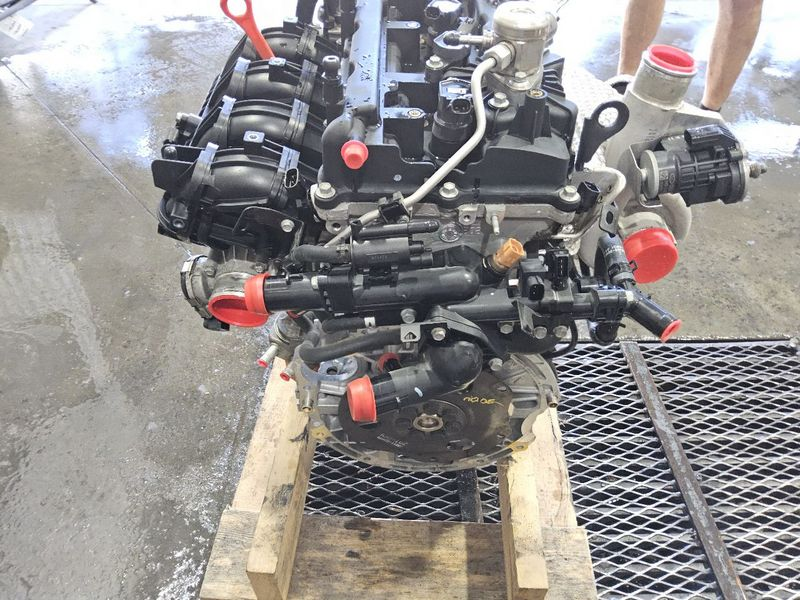 2015 Hyundai Santa fe 2.0l (vin a, 8th digit, turbo) Used Engine 3