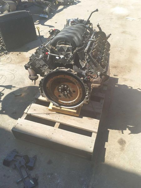 2003 Ford Thunderbird 3.9l V8 Used Engine 2