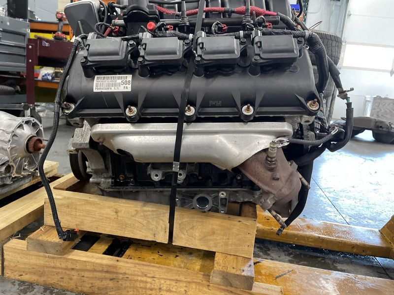 2006 Chrysler 300 5.7l v8 rwd Used Engine