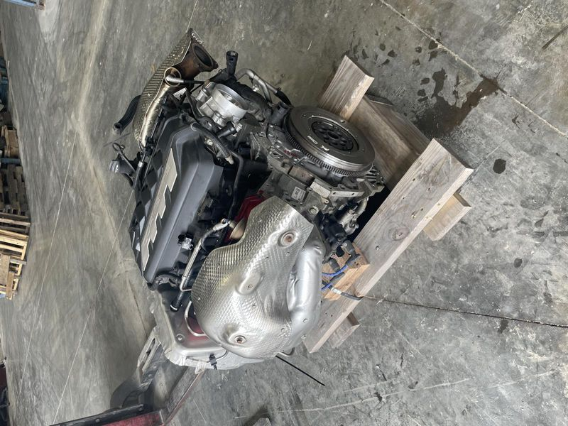 2021 Chevy Corvette 6.2l v8 supercharged Used Engine 2