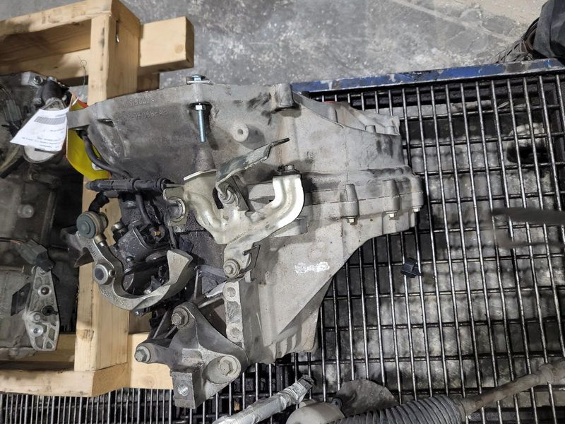2015 Ford Focus Gasoline, 2.0l, turbo (vin 9, 8th digit) Used Transmission 2