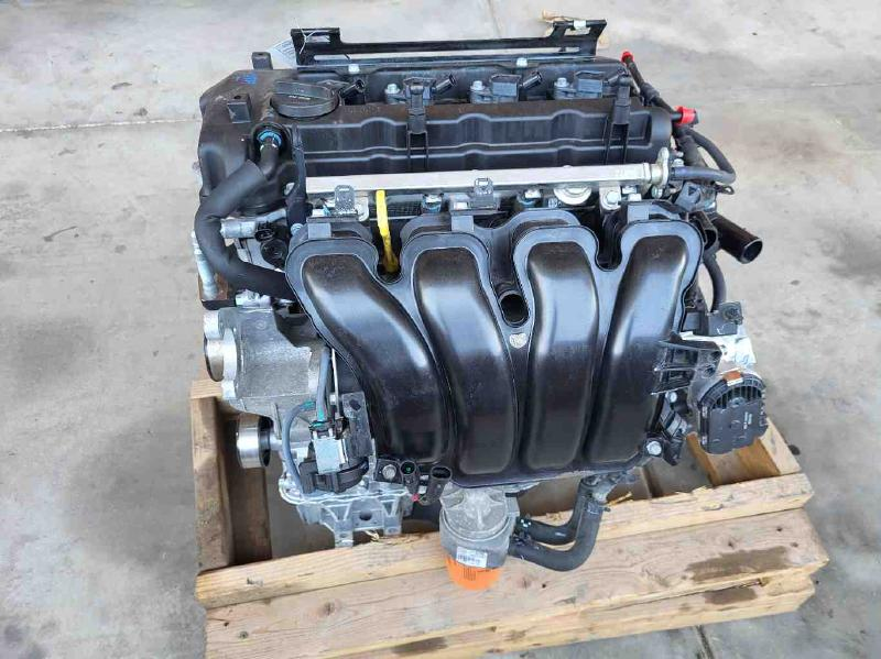 2011 Hyundai Santa fe 2.4l (vin b, 8th digit) Used Engine 2