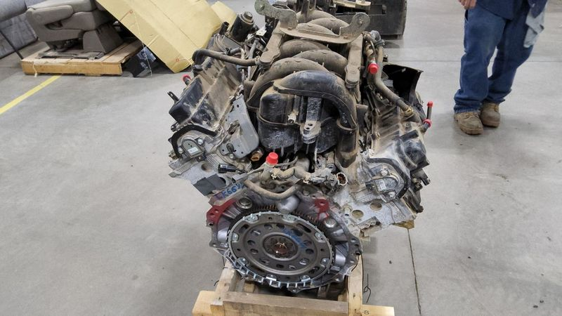 2020 Nissan Titan (5.6l, vin a, 4th digit, 8 cylinder, gasoline) Used Engine 3