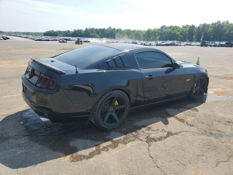 2013 Ford Mustang 5.0l, vin f (8th digit), gt Used Engine 3