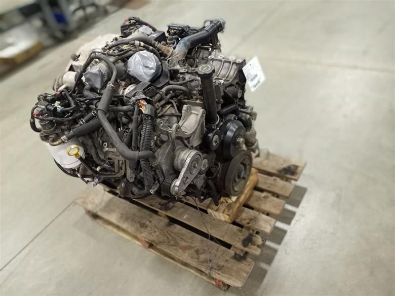 2004 Chevy Silverado 2500 6.6l turbo diesel, vin 1 (8th digit), federal, opt nf4 Used Engine