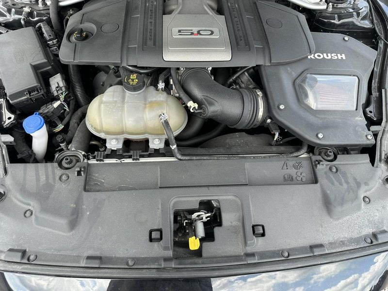 2020 Ford Mustang 5.0l, vin f (8th digit) Used Engine 2