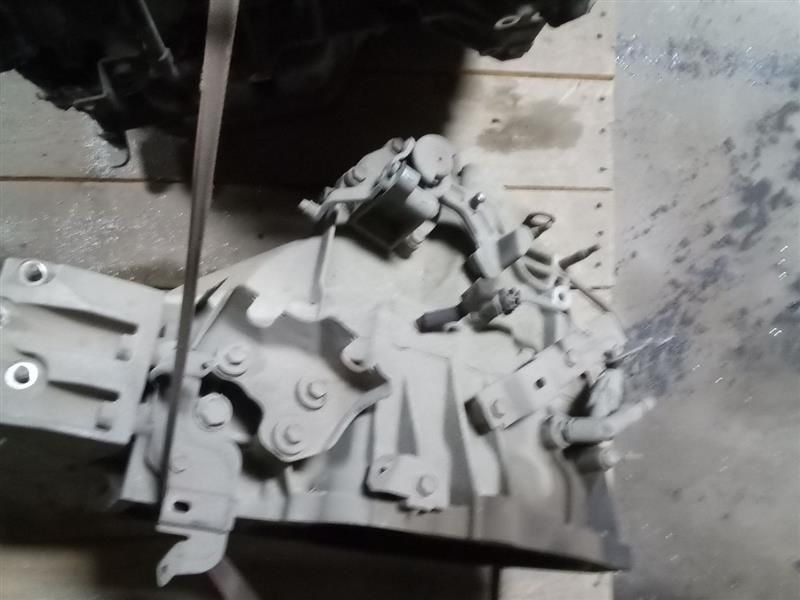 2011 Suzuki Kizashi Mt, (2.4l), (fwd) Used Transmission 3