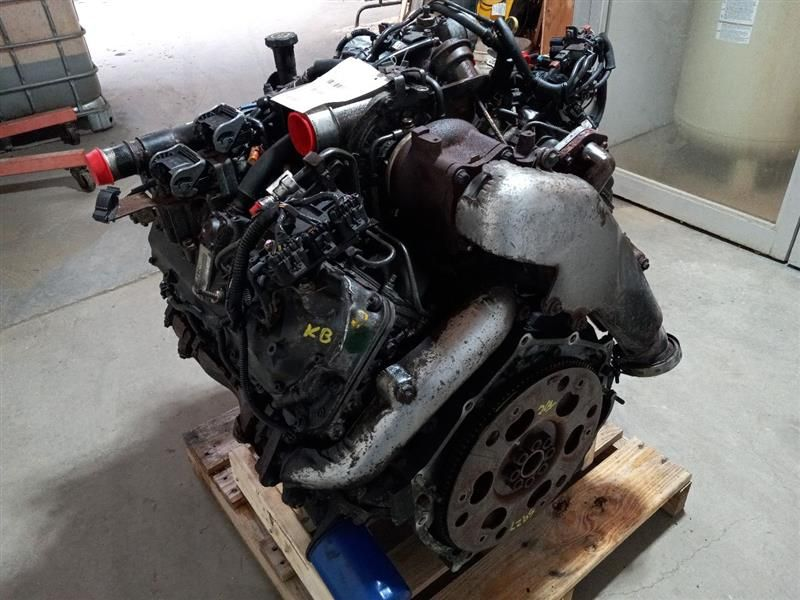 2004 Chevy Silverado 3500 6.6l turbo diesel, vin 2 (8th digit) Used Engine 2