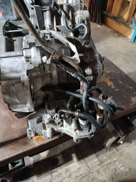 2010 Nissan Maxima At, (cvt) Used Transmission 3