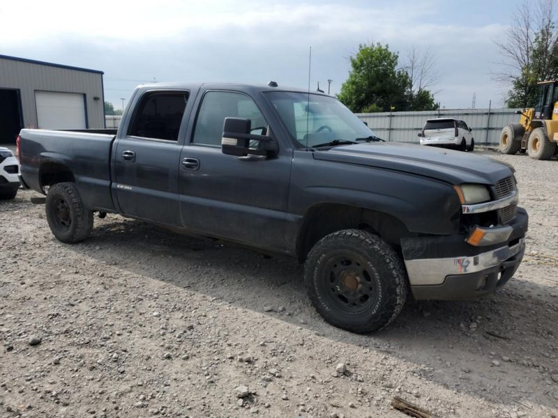 2004 Chevy Silverado 2500 6.6l turbo diesel, vin 2 (8th digit) Used Engine 2