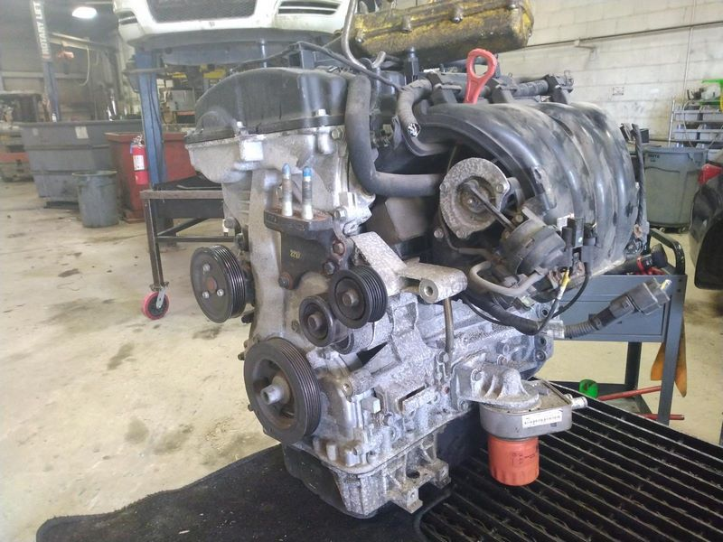 2013 Hyundai Sonata 2.4l l4 electric/gas Used Engine