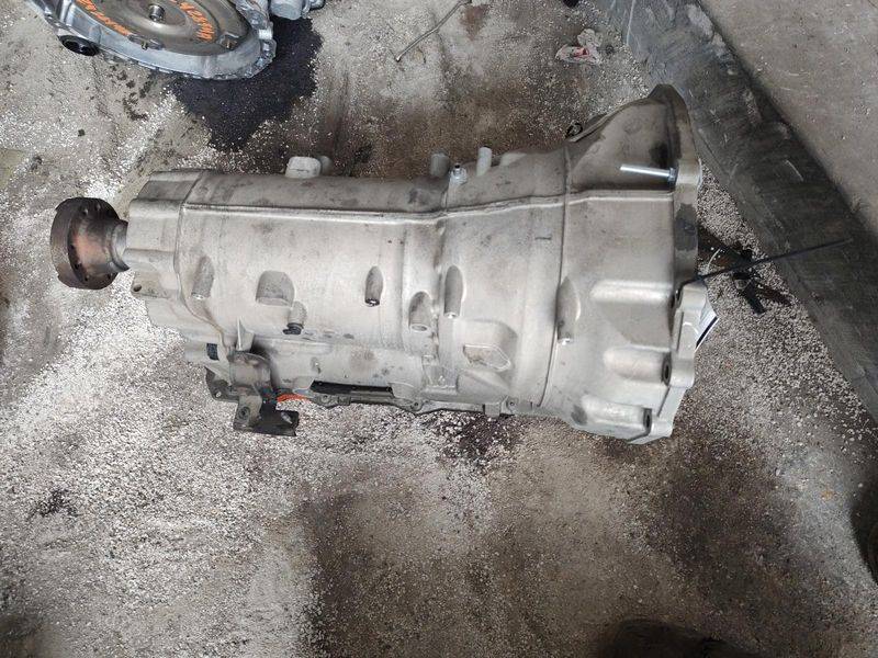 2015 Jeep Grand cherokee At, 3.0l (diesel), 4x4 Used Transmission 2