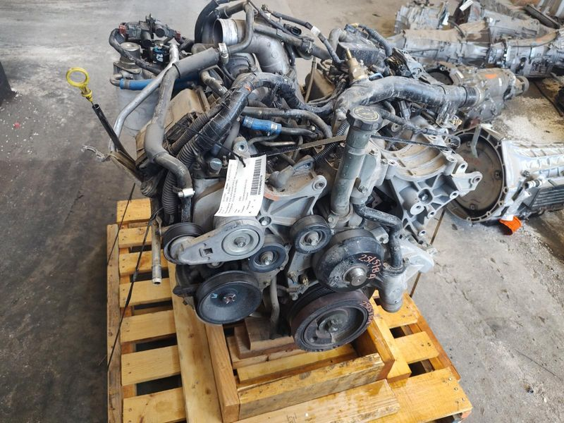 2004 Chevy Silverado 2500 6.6l turbo diesel, vin 1 (8th digit), federal, opt nf4 Used Engine
