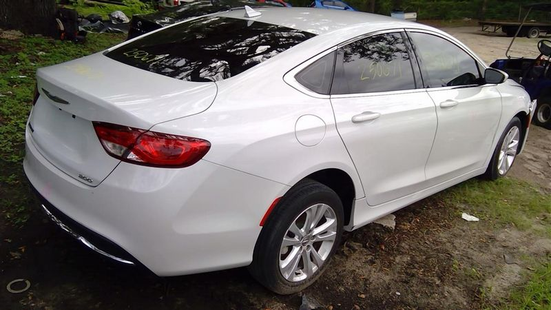 2015 Chrysler 200 (sdn), 2.4l (vin b, 8th digit), california (engine id ed8) Used Engine 3