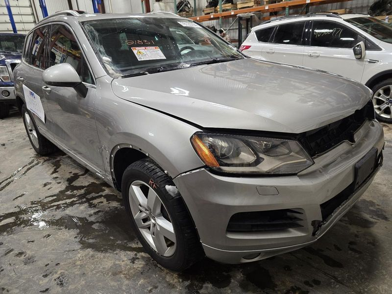 2011 Volkswagen Touareg 3.0l v6 diesel turbocharged Used Engine 2