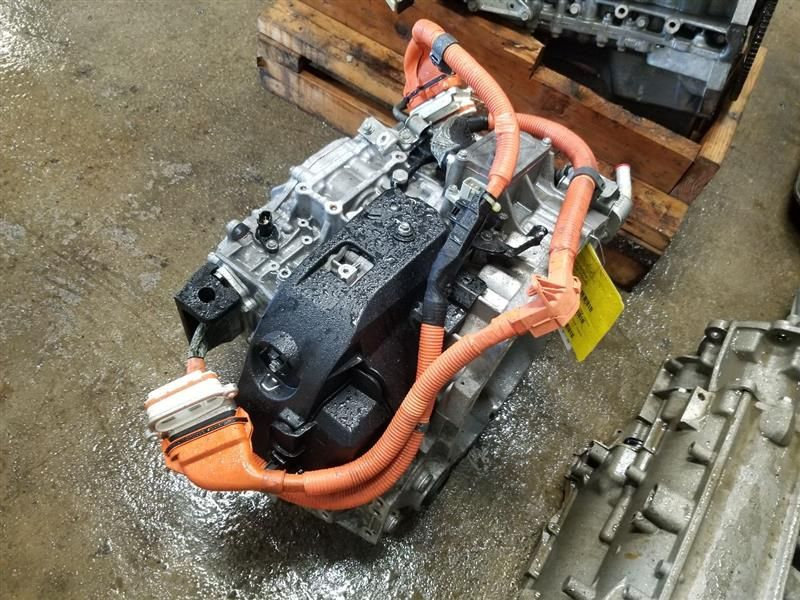 2017 Toyota Rav4 At, (2.5l, 4 cylinder engine), vin f (5th digit, 2arfe engine), fwd (u760e), id 30500 42340 Used Transmission 3