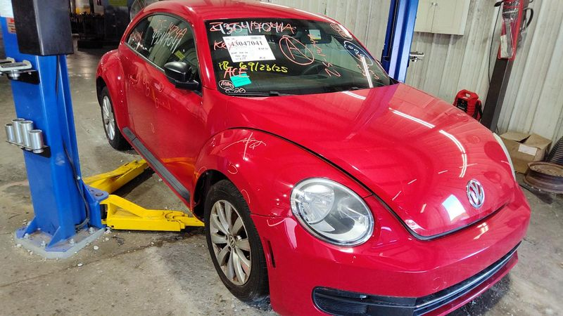 2014 Volkswagen Beetle 1.8l l4 turbocharged Used Engine 4