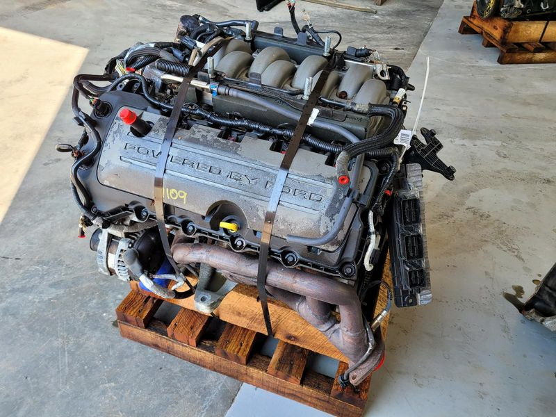 2014 Ford Mustang Mt 6 speed 5.0l id cr33 7003 af Used Engine 2