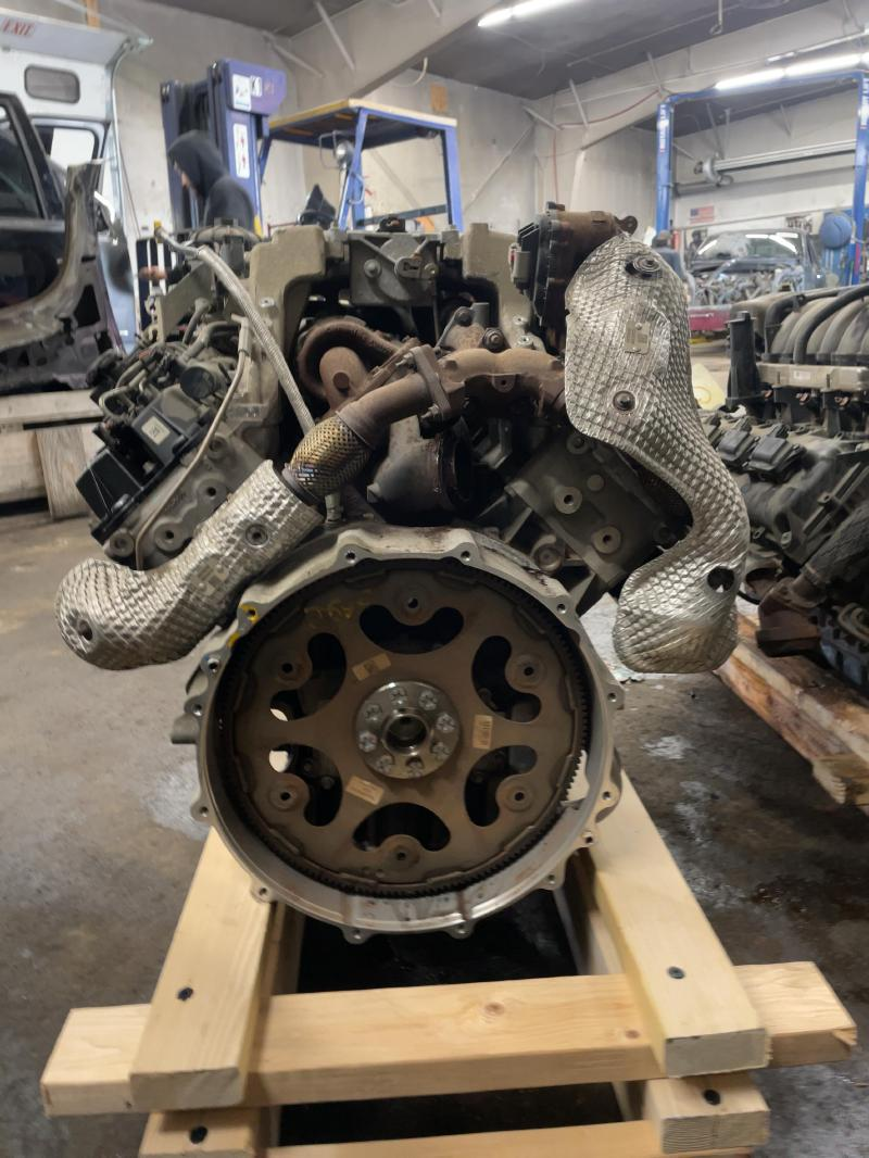 2018 Nissan Titan xd 5.0l, (vin b, 4th digit, 8 cylinder, diesel) Used Engine 2