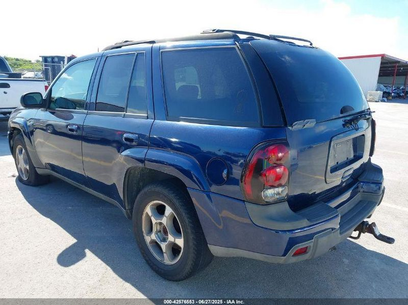 2004 Chevy Trailblazer (4.2l, vin s, 8th digit) Used Engine 3