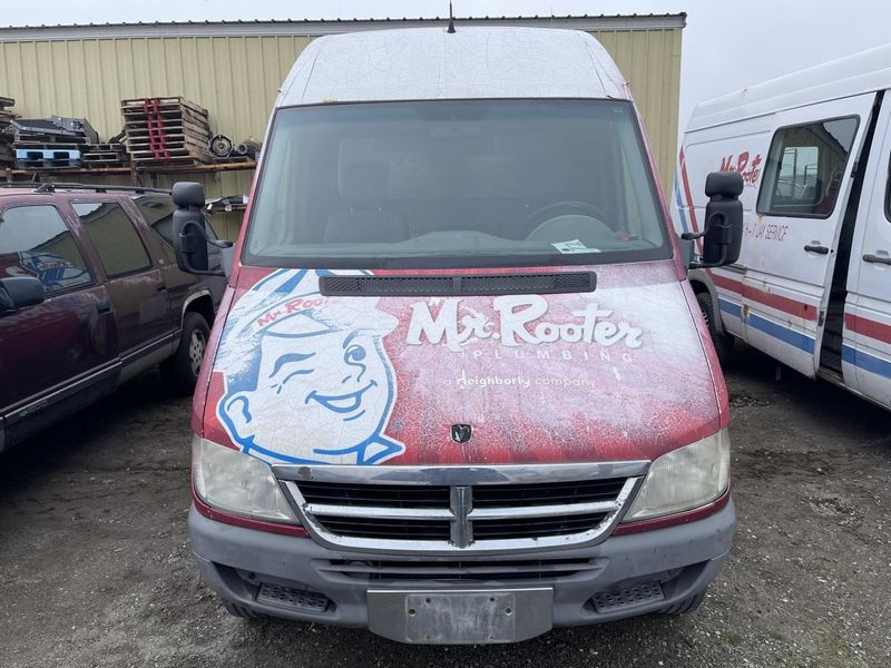 2006 Dodge Sprinter (2.7l) Used Engine 2