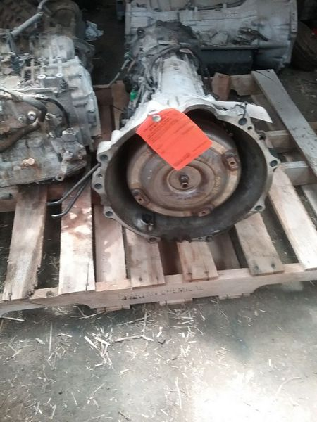 2005 Nissan Titan At, 4x4, electric locking rear differential, column shift Used Transmission
