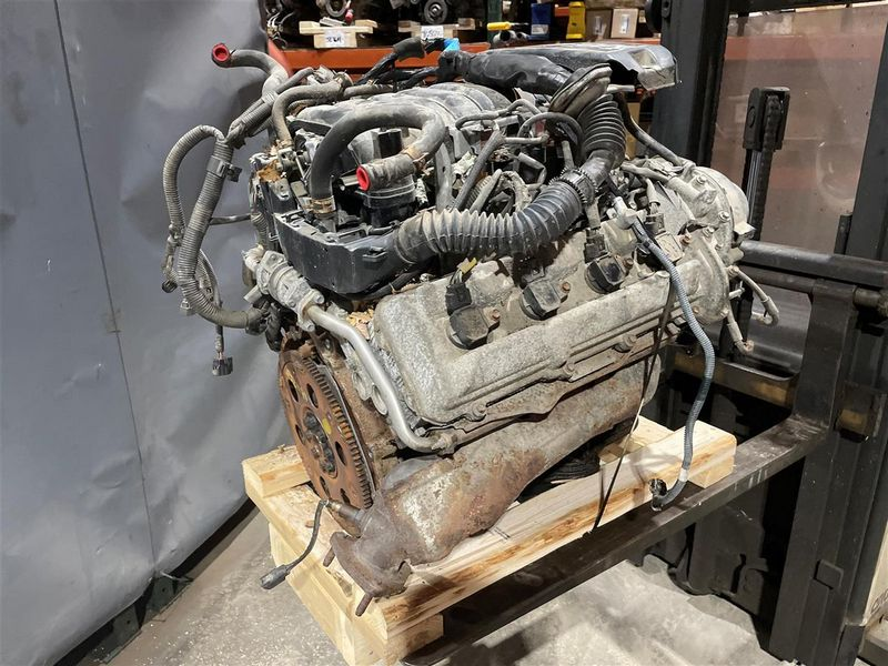 2007 Toyota Sequoia (4.7l, vin t, 5th digit, 2uzfe engine) Used engine 2