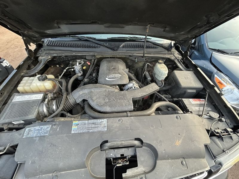 2005 Chevy Avalanche 1500 5.3l Vin Z 8th Digit Used engine